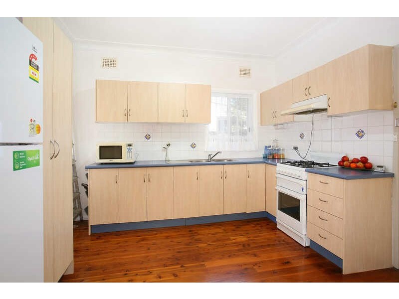 72  PATON STREET, Merrylands NSW 2160