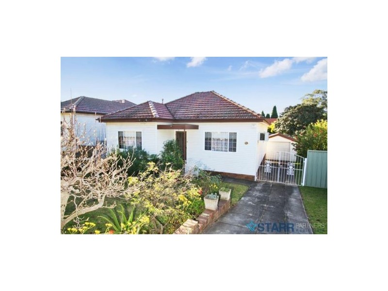 23 Hilltop Road, Merrylands NSW 2160