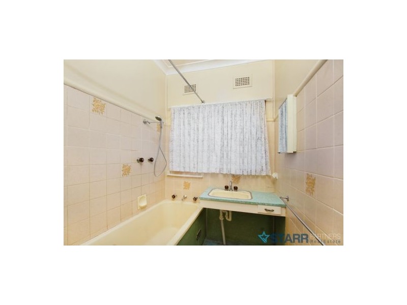 23 Hilltop Road, Merrylands NSW 2160