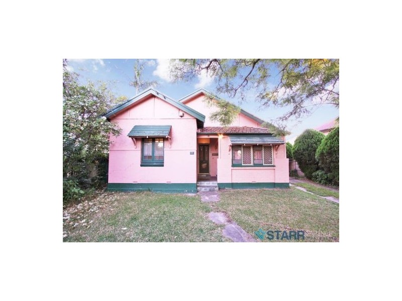 11 Milner Road, Guildford NSW 2161