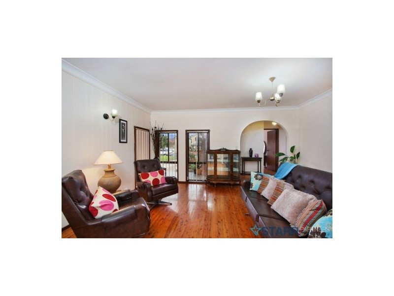 8 Holroyd Road, Merrylands NSW 2160
