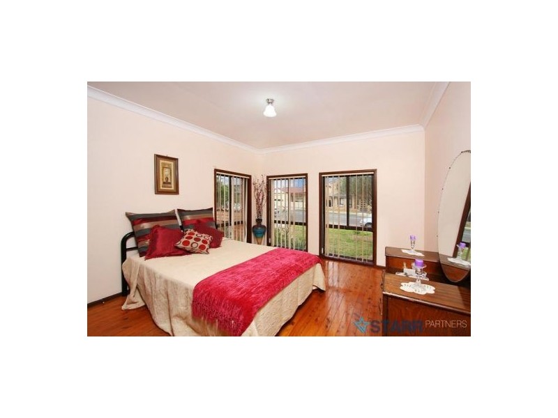8 Holroyd Road, Merrylands NSW 2160