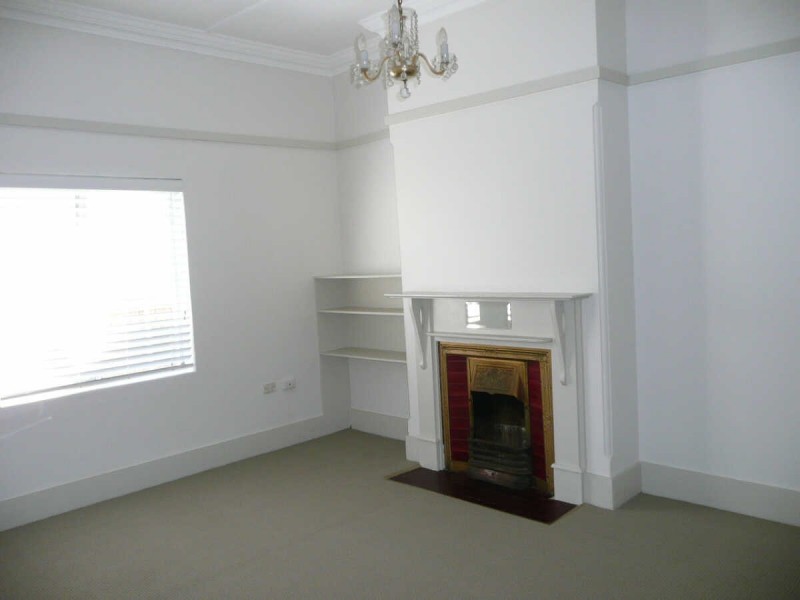 32  LOCKSLEY AVENUE, Merrylands NSW 2160