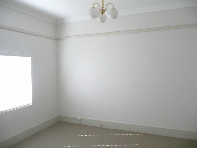 32  LOCKSLEY AVENUE, Merrylands NSW 2160