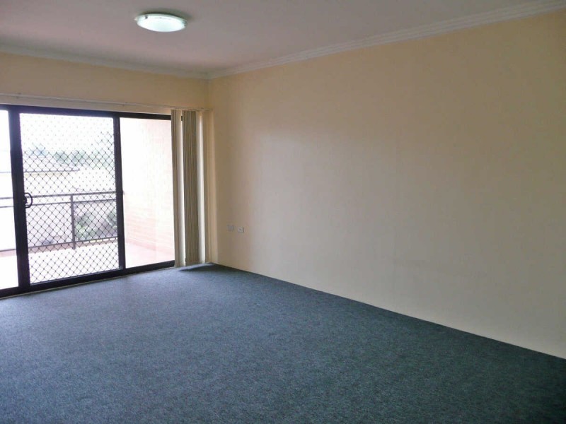 04/51  CROSS STREET, Guildford NSW 2161