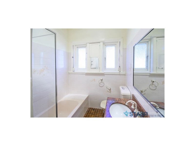 15 Talbot Road, Guildford NSW 2161