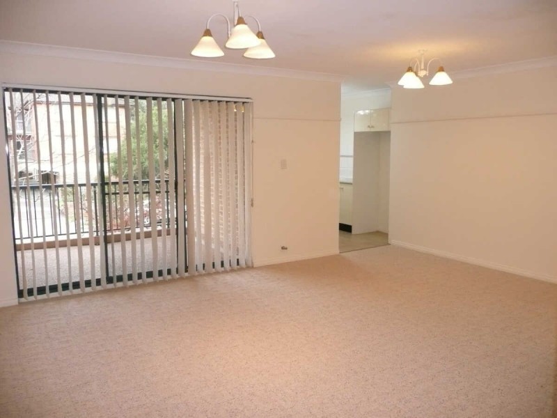 12/42  TREVES STREET, Merrylands NSW 2160