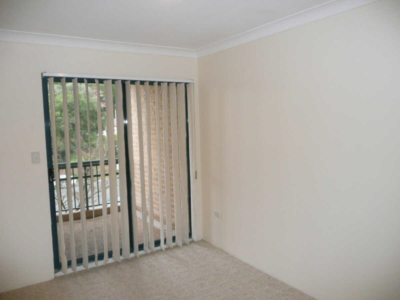 12/42  TREVES STREET, Merrylands NSW 2160