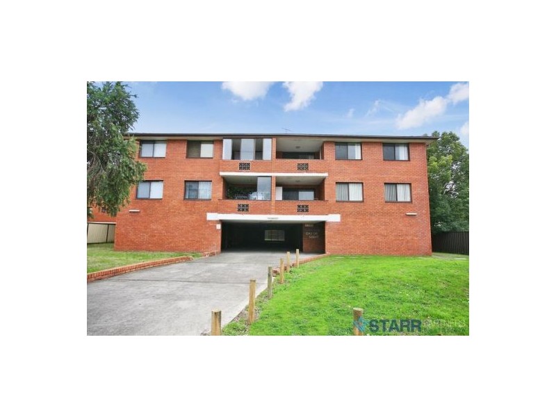 4/25 Neil Street, Merrylands NSW 2160