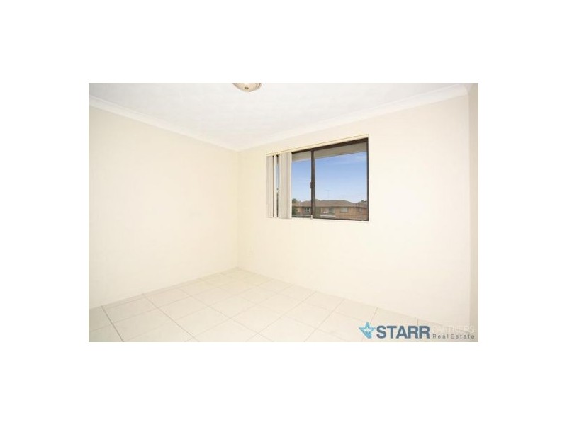 4/25 Neil Street, Merrylands NSW 2160