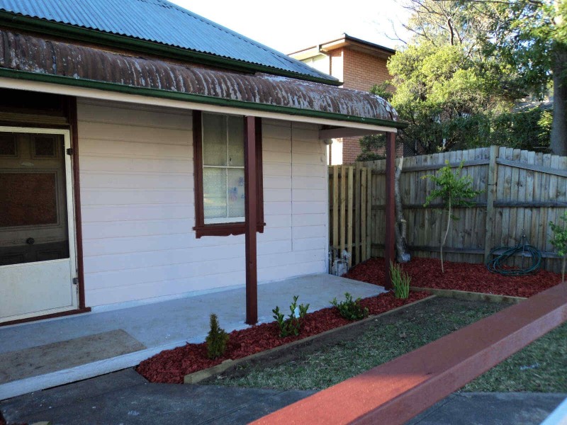 82  THE ESPLANADE, Guildford NSW 2161