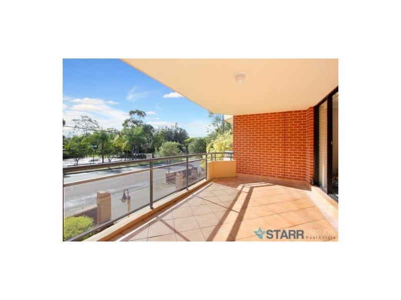 2/62 Fullagar Road, Wentworthville NSW 2145