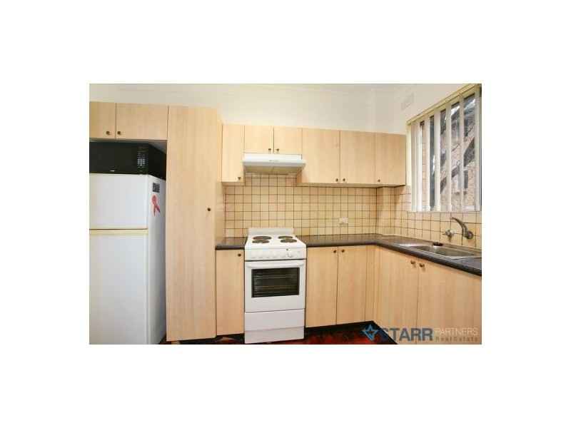 2/22 Sheffield Street, Merrylands NSW 2160