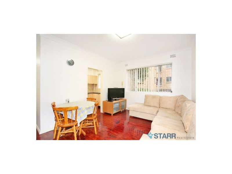 2/22 Sheffield Street, Merrylands NSW 2160