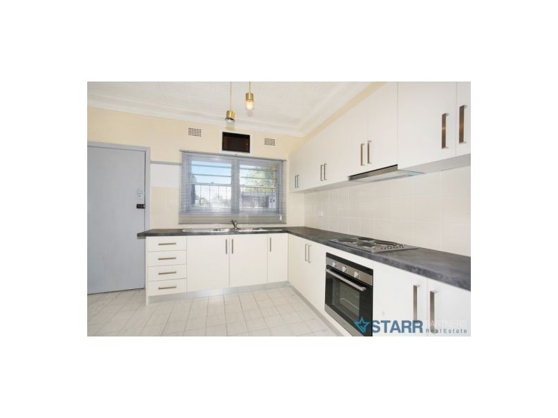 33 Mountford Avenue, Guildford NSW 2161