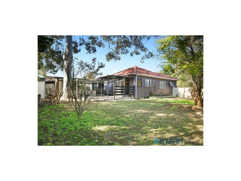 33 Mountford Avenue, Guildford NSW 2161