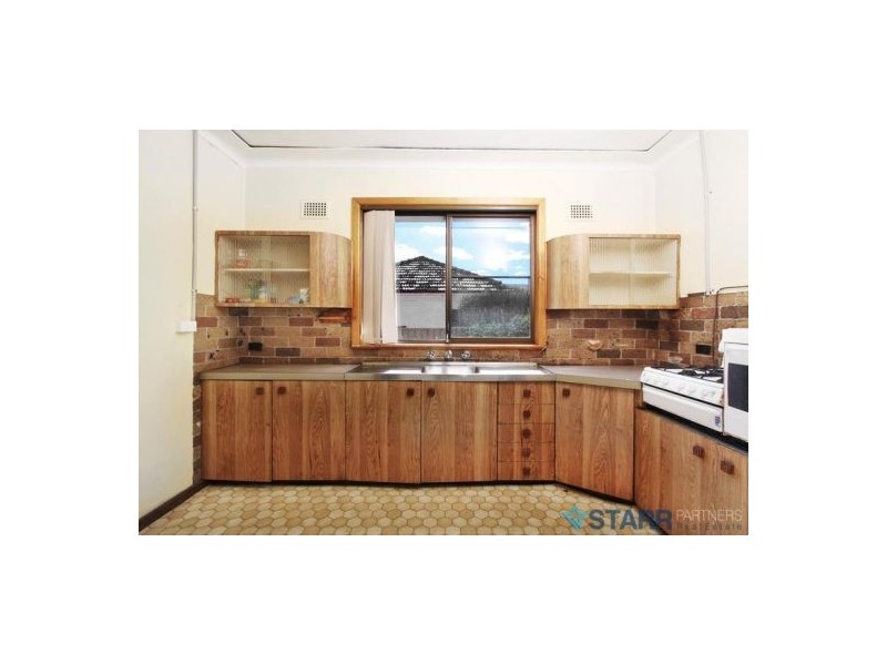 16 Pomona Street, Greenacre NSW 2190