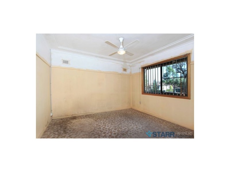 16 Pomona Street, Greenacre NSW 2190