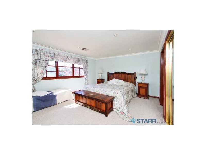 4 Flemming Close, Merrylands NSW 2160