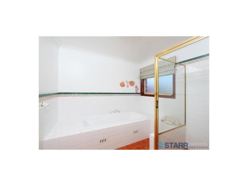 4 Flemming Close, Merrylands NSW 2160