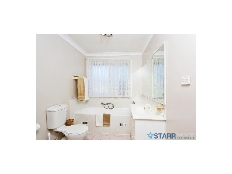 33 Tathira Crescent, Merrylands NSW 2160