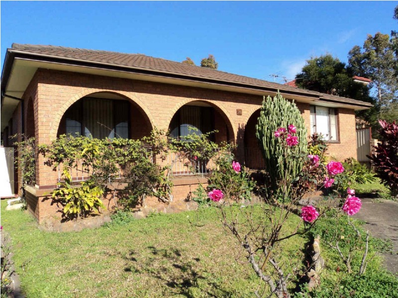 20  HILLTOP ROAD, Merrylands NSW 2160