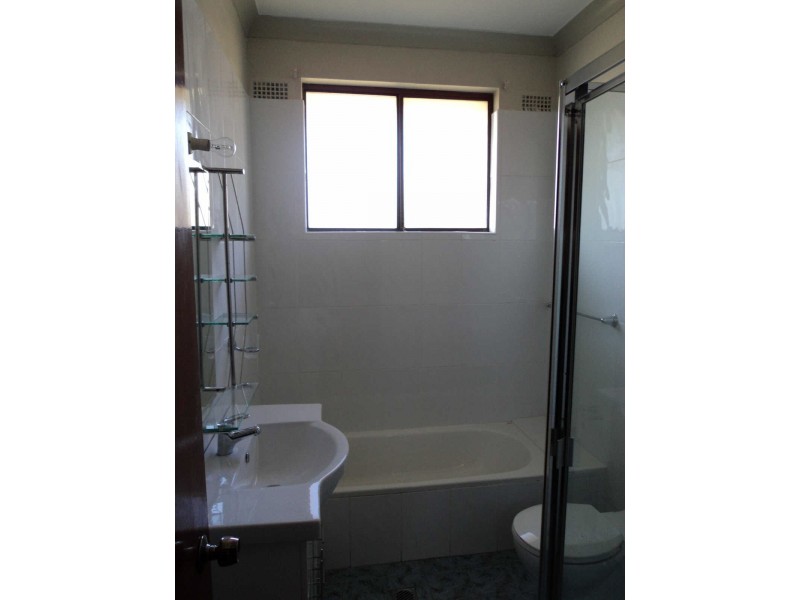 20  HILLTOP ROAD, Merrylands NSW 2160