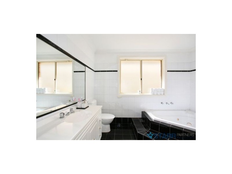 2/114 Betts Road, Woodpark NSW 2164