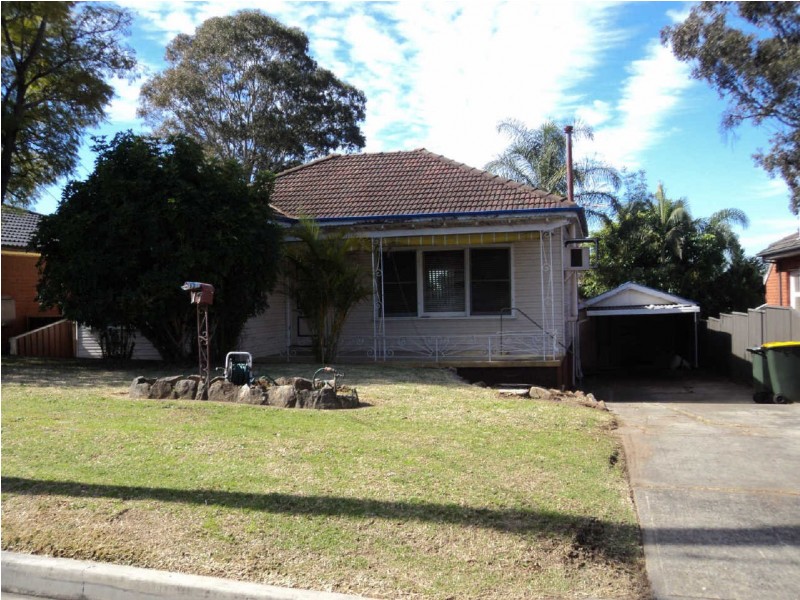 17  DAMIEN AVENUE, Greystanes NSW 2145