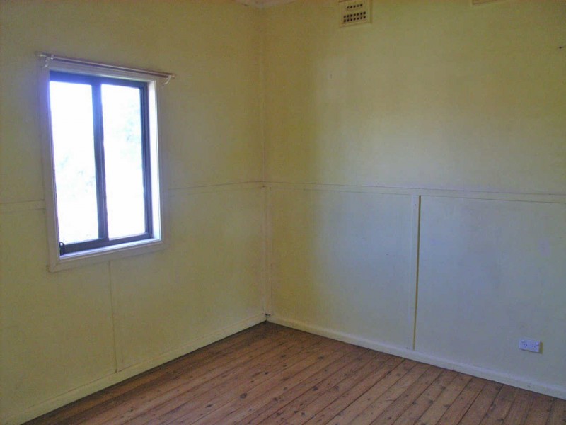 9  CARRINGTON ROAD, Guildford NSW 2161