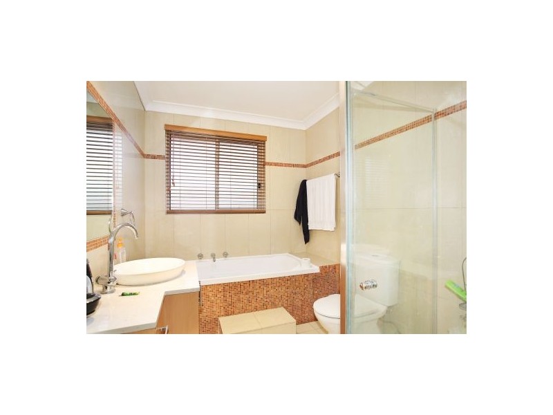 1 Lomond Street, Guildford NSW 2161