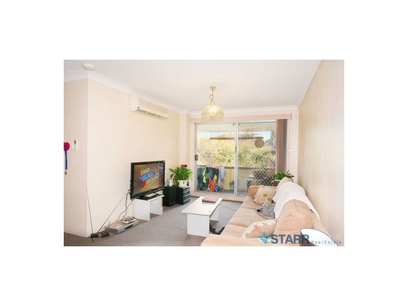 6/1-3 Torrens Street, Merrylands NSW 2160