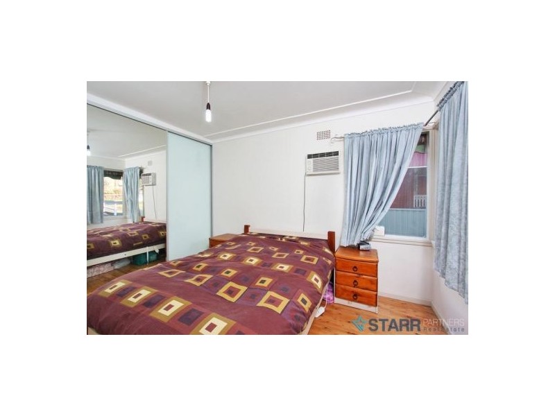 15 Fairfield Road, Woodpark NSW 2164