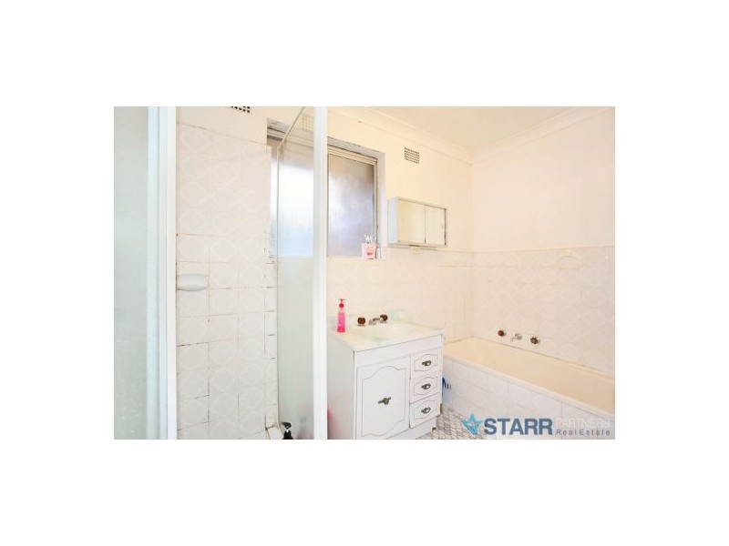 4/11-13 Birmingham Street, Merrylands NSW 2160