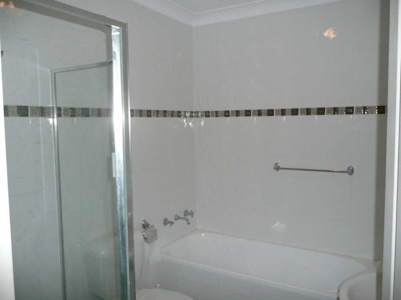 6/7  PATON STREET, Merrylands NSW 2160