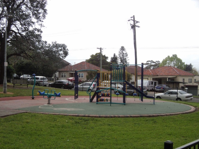 30/05  TODD STREET, Merrylands NSW 2160