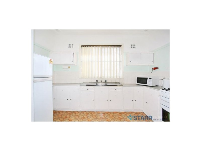 1 Berwick Street, Guildford NSW 2161