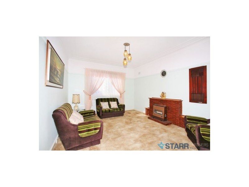 1 Berwick Street, Guildford NSW 2161