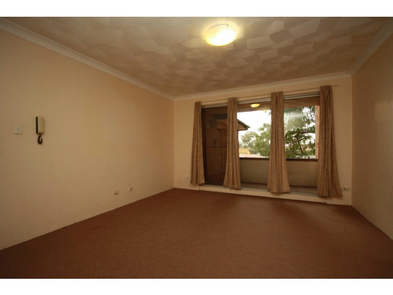 04/18  SHEFFIELD STREET, Merrylands NSW 2160