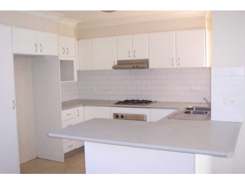 04/89  STAPLETON STREET, Pendle Hill NSW 2145