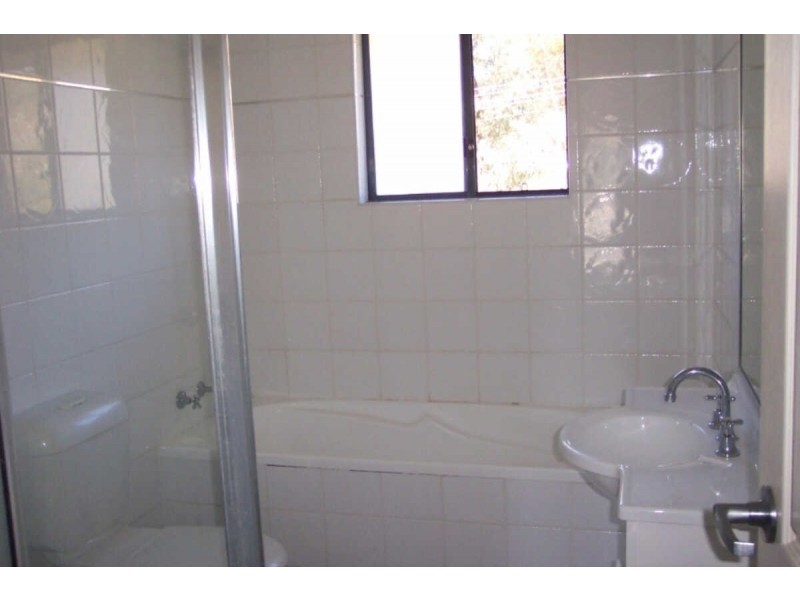 04/89  STAPLETON STREET, Pendle Hill NSW 2145