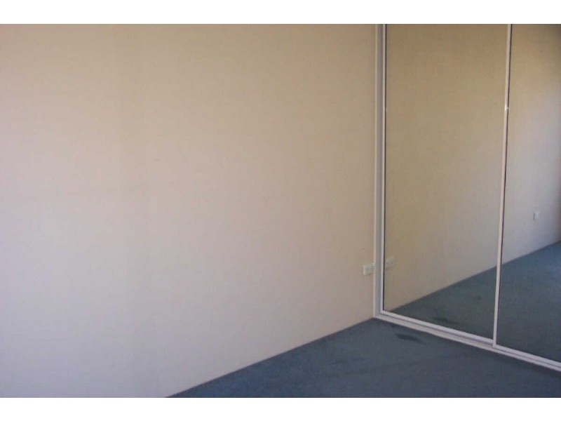 04/89  STAPLETON STREET, Pendle Hill NSW 2145