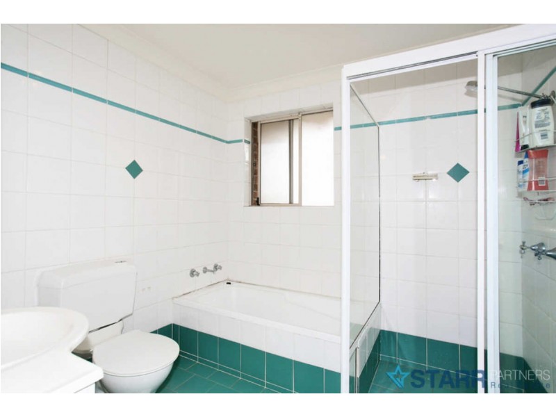 25/23  OXFORD STREET, Merrylands NSW 2160