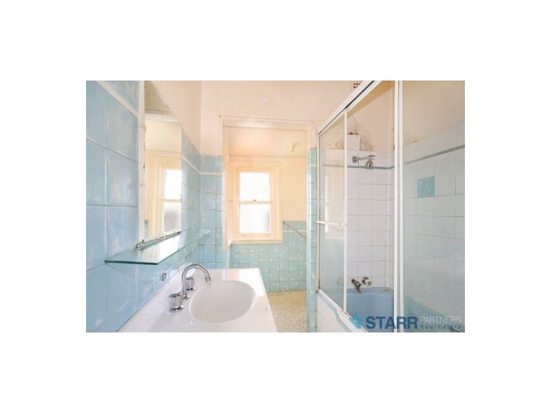 2 Lorraine Place, Merrylands NSW 2160