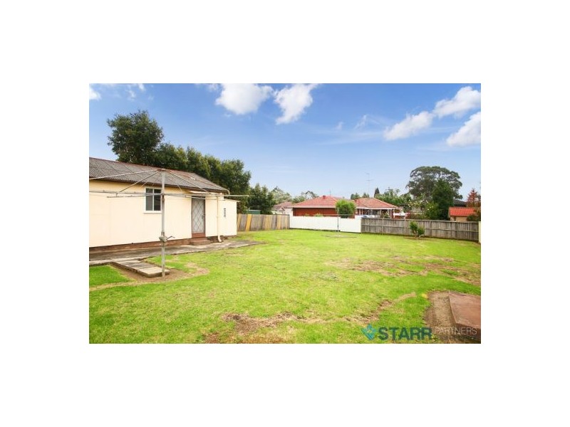 11 Wirralee Street, South Wentworthville NSW 2145