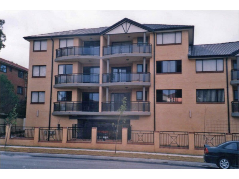 20/33  NEIL STREET, Merrylands NSW 2160