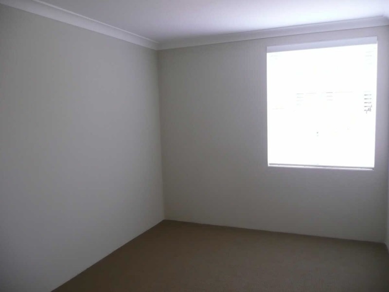 15/18  OXFORD STREET, Merrylands NSW 2160