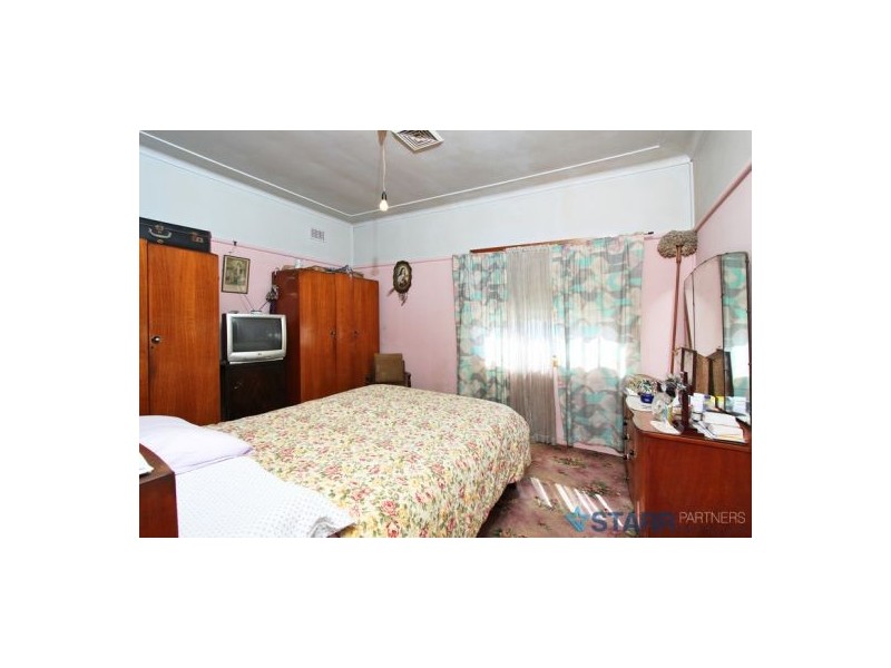 10 Regina Street, Guildford NSW 2161