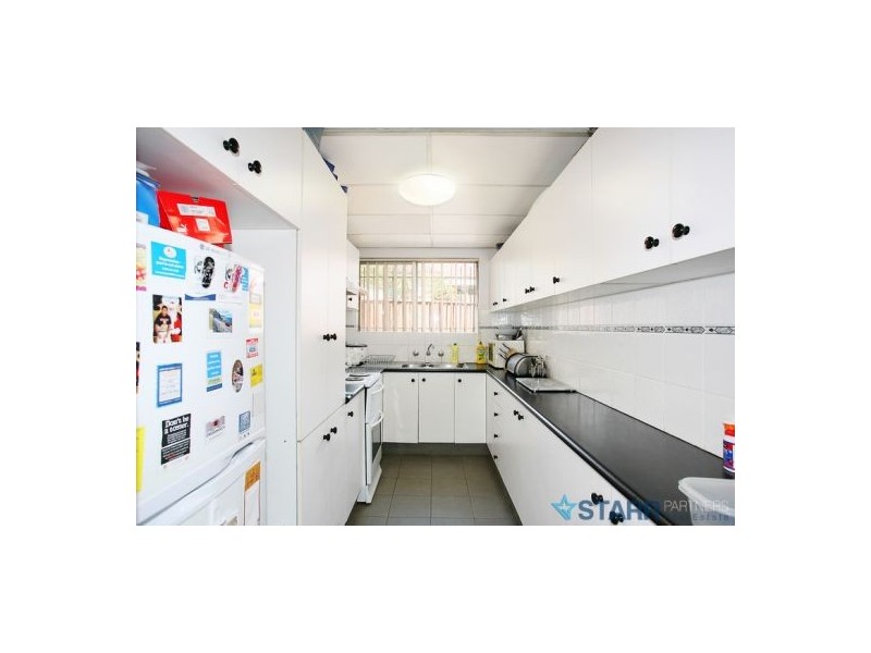 10/6 Addlestone Road, Merrylands NSW 2160