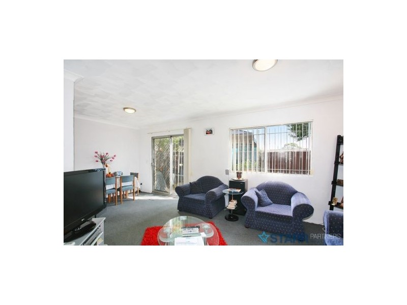 10/6 Addlestone Road, Merrylands NSW 2160